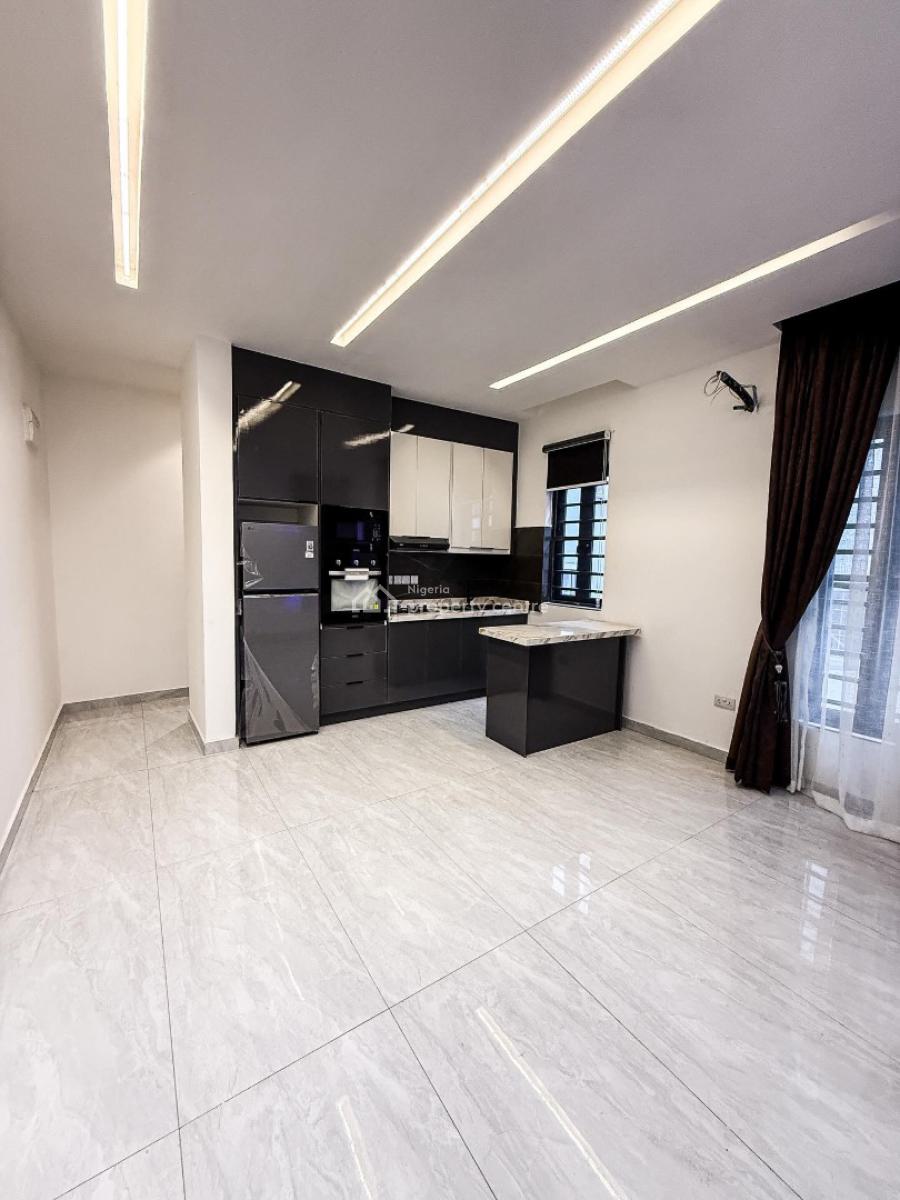 Lovely 2 Bedroom Apartment with Bq, Ikate, Lekki, Lagos, Block of Flats for Sale