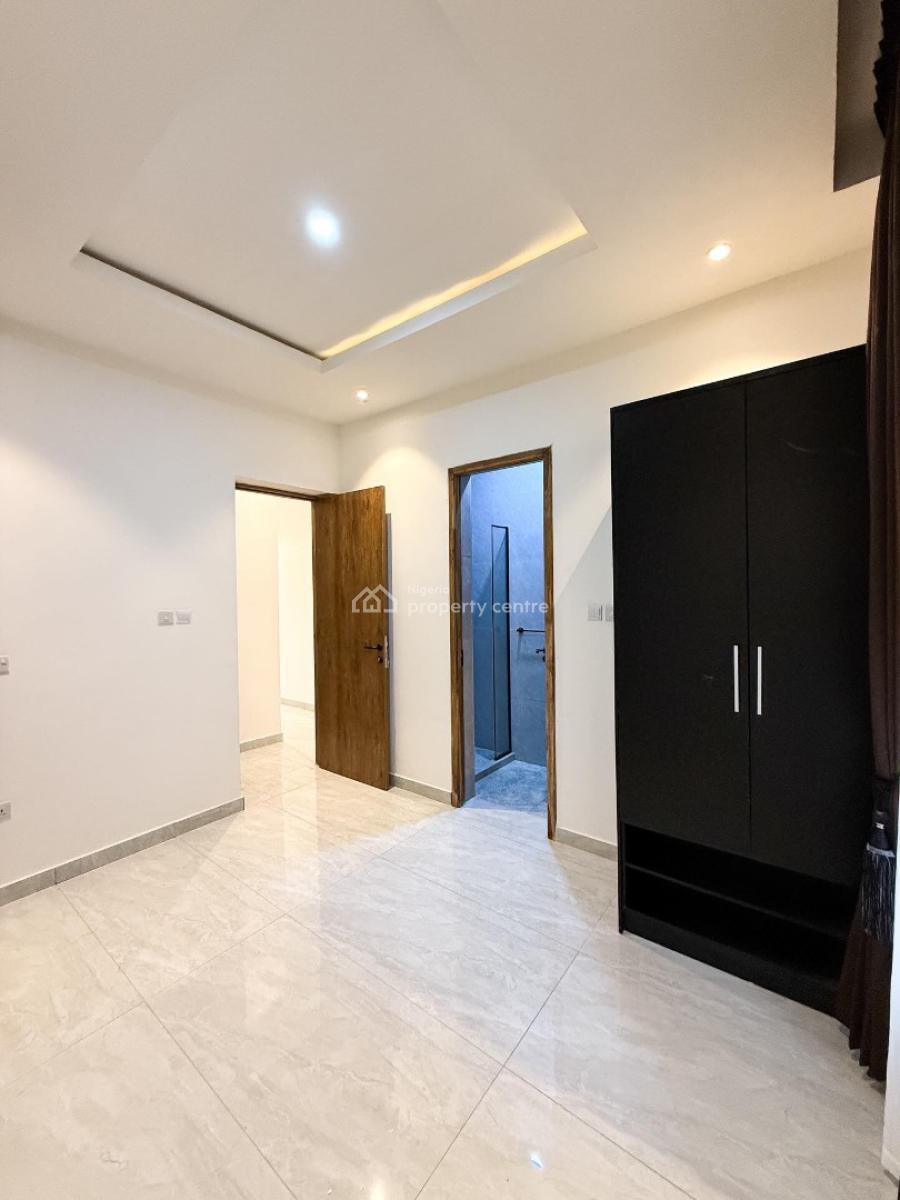 Lovely 2 Bedroom Apartment with Bq, Ikate, Lekki, Lagos, Block of Flats for Sale