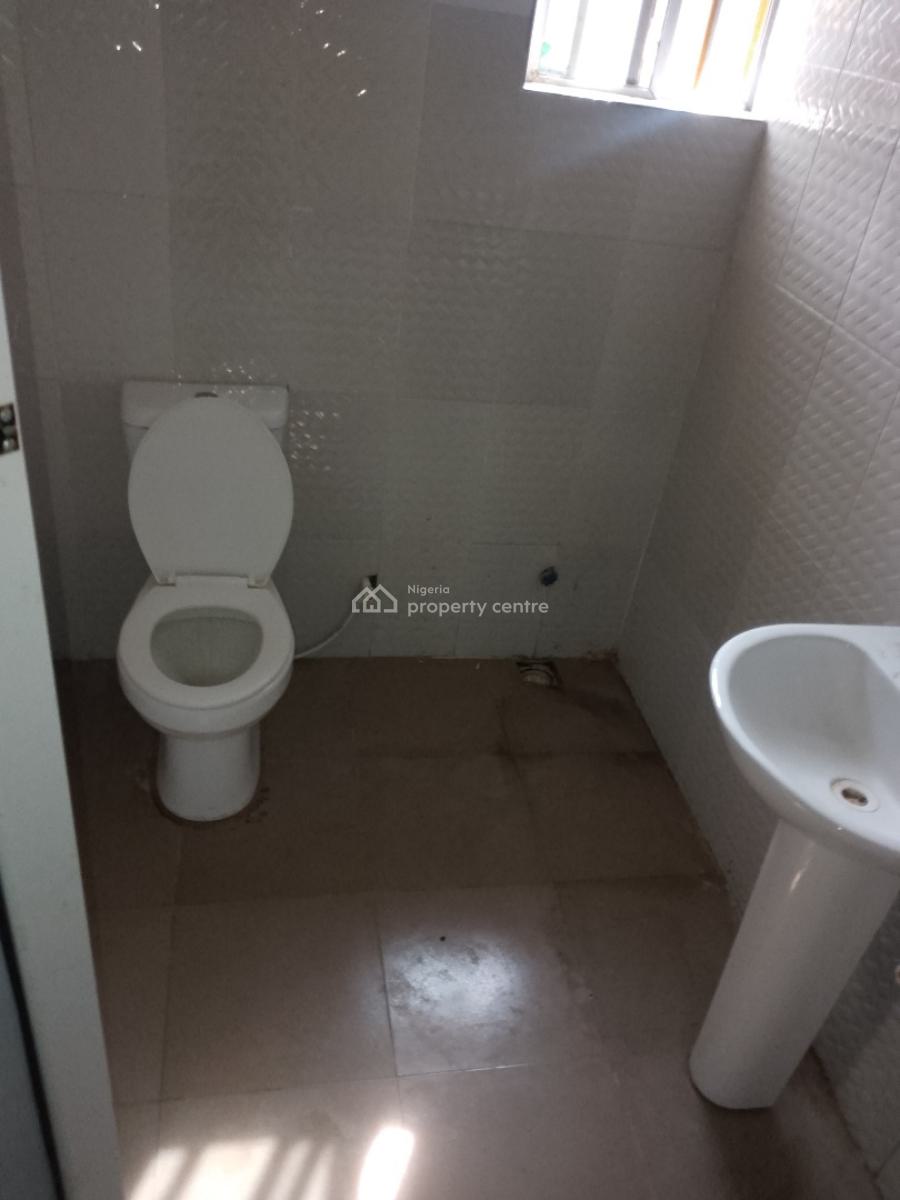 Massive 2 Bedroom Flat, Ologunfe, Awoyaya, Ibeju Lekki, Lagos, Flat / Apartment for Rent