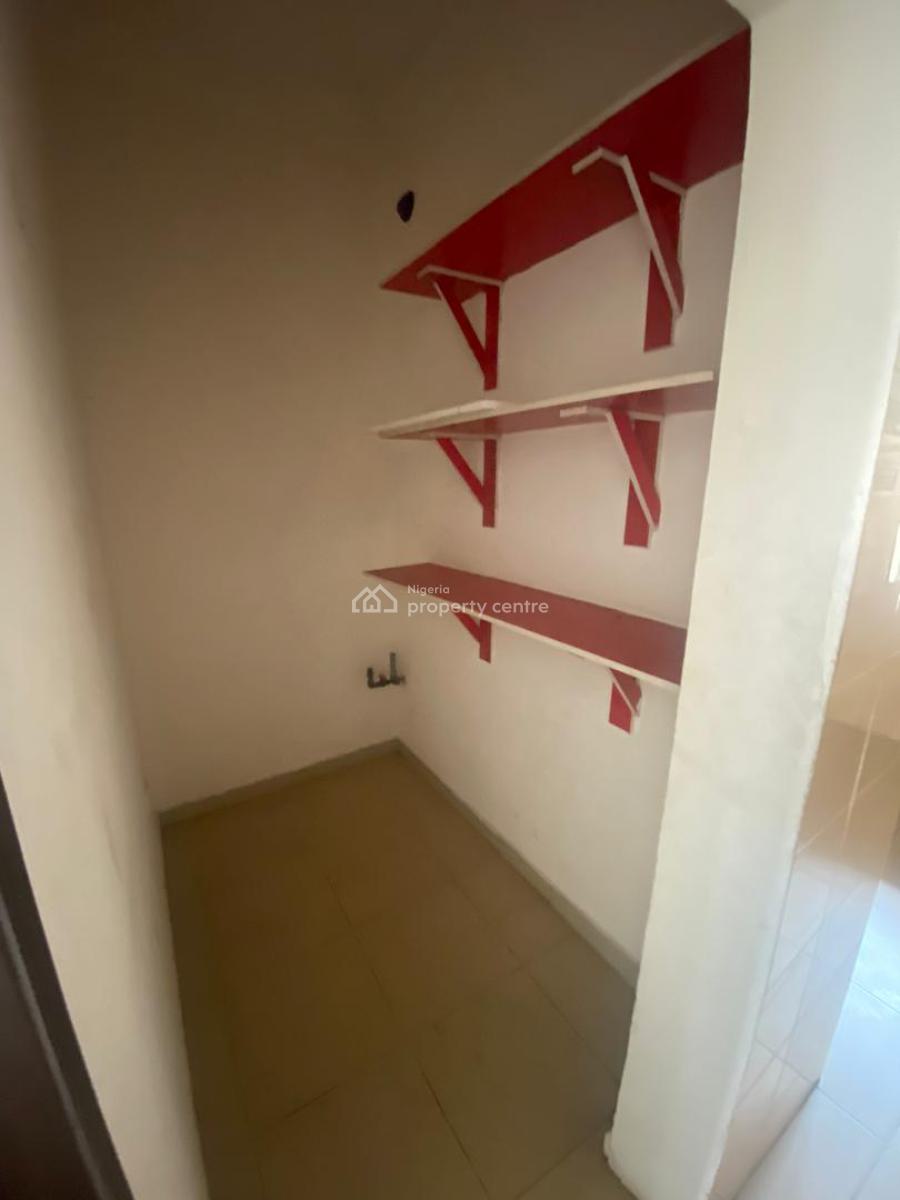 Serviced 2 Bedrooms Apartment at Lekki Phase 1., Lekki, Lekki Phase 1, Lekki, Lagos, Flat / Apartment for Rent