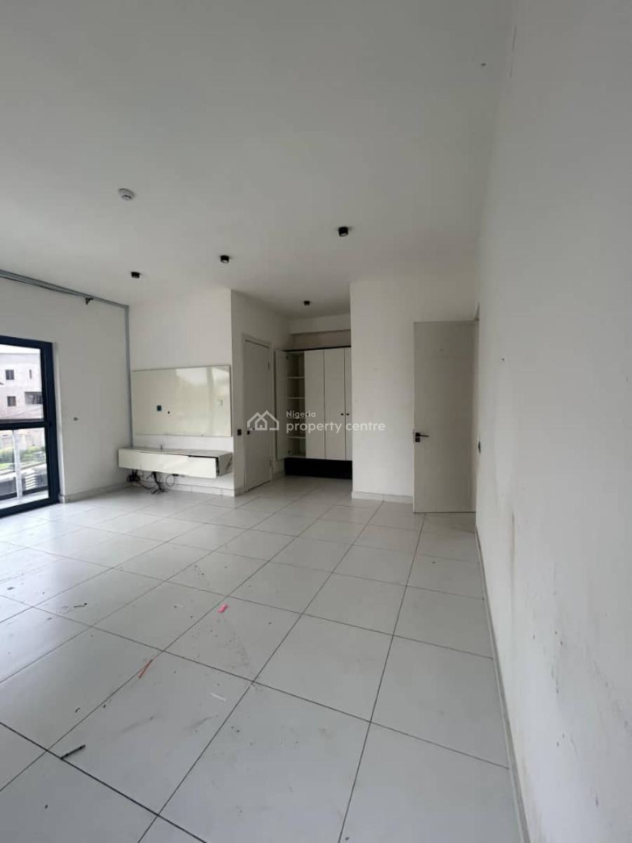 Fully Serviced 4 Bedrooms Apartment, Lekki Phase 1, Lekki, Lagos, Flat / Apartment for Rent