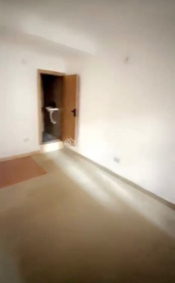 Well Maintained and Spacious 1 Bedroom Apartment Upstairs, Lekki Phase 1, Lekki, Lagos, Mini Flat (room and Parlour) for Rent