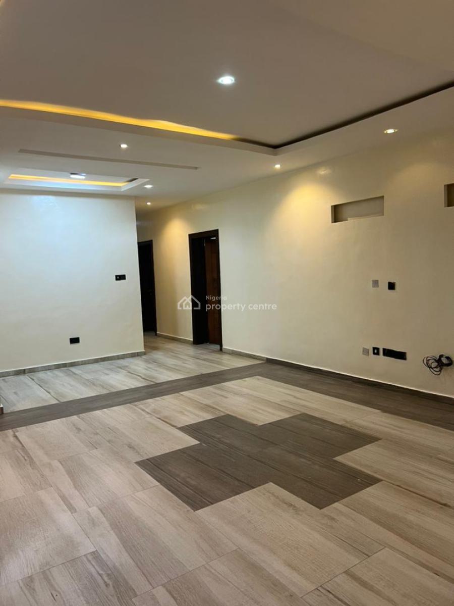 Serviced 3 Bedroom Flat with a Room Bq on D 2nd Floor, Ikeja Gra, Ikeja, Lagos, Flat / Apartment for Sale