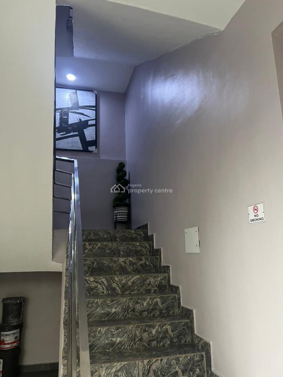 Serviced 3 Bedroom Flat with a Room Bq on D 2nd Floor, Ikeja Gra, Ikeja, Lagos, Flat / Apartment for Sale