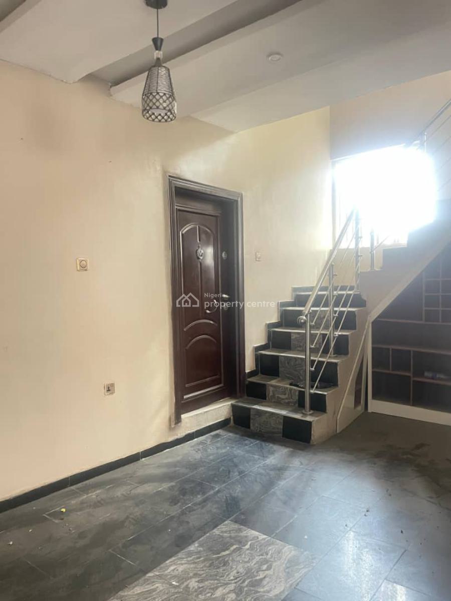 Executive 4 Bedroom Duplex with a Room Bq, Gra Phase 2, Magodo, Lagos, Semi-detached Duplex for Rent