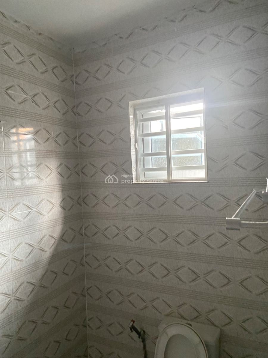 a Luxurious 3 Bedroom Flat, Damolapa Along Lucky Fiber Road, Ikorodu, Lagos, Flat / Apartment for Rent