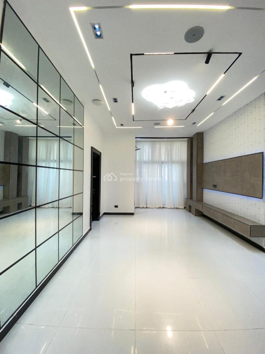 Spacious 5-bedroom Fully Detached Duplex with Boys Quarters, Chevron, Lekki, Lagos, Detached Duplex for Sale