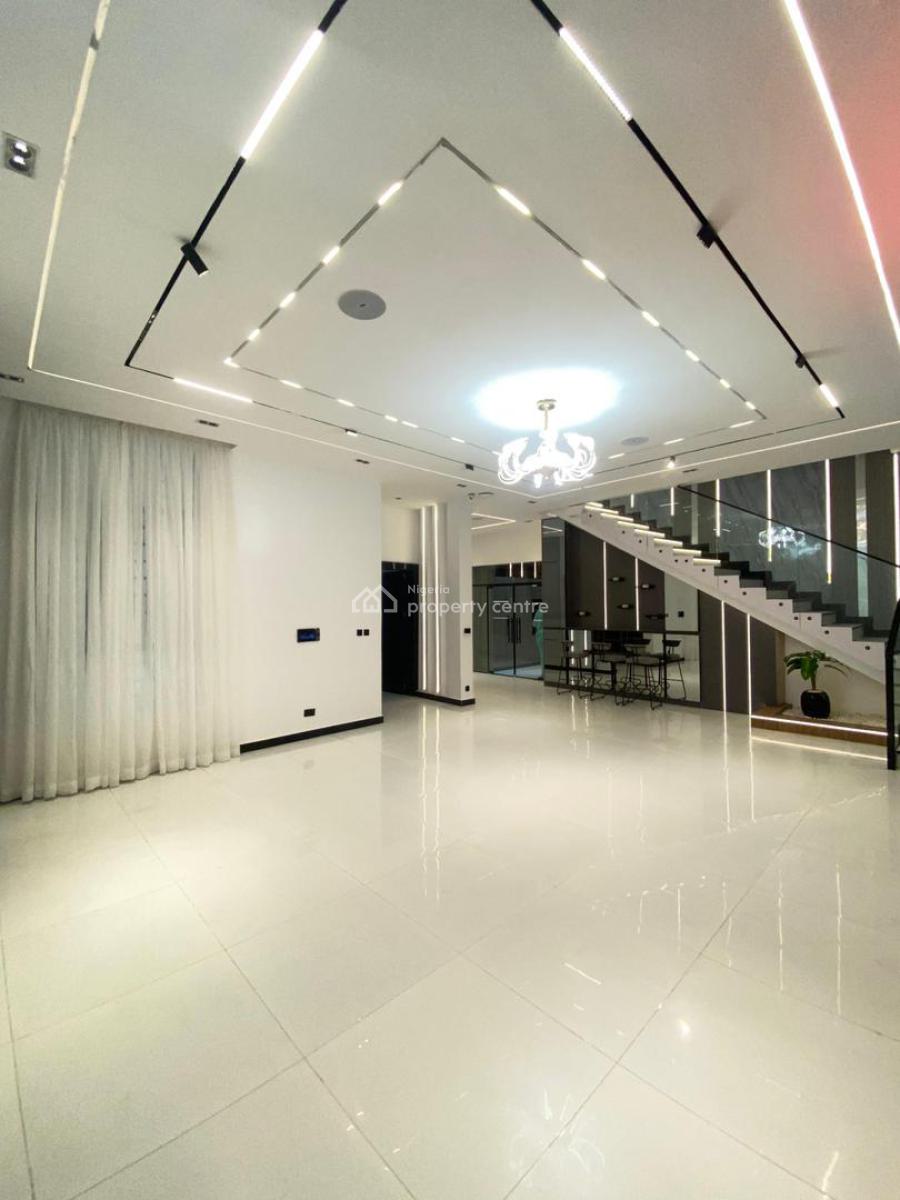 Spacious 5-bedroom Fully Detached Duplex with Boys Quarters, Chevron, Lekki, Lagos, Detached Duplex for Sale