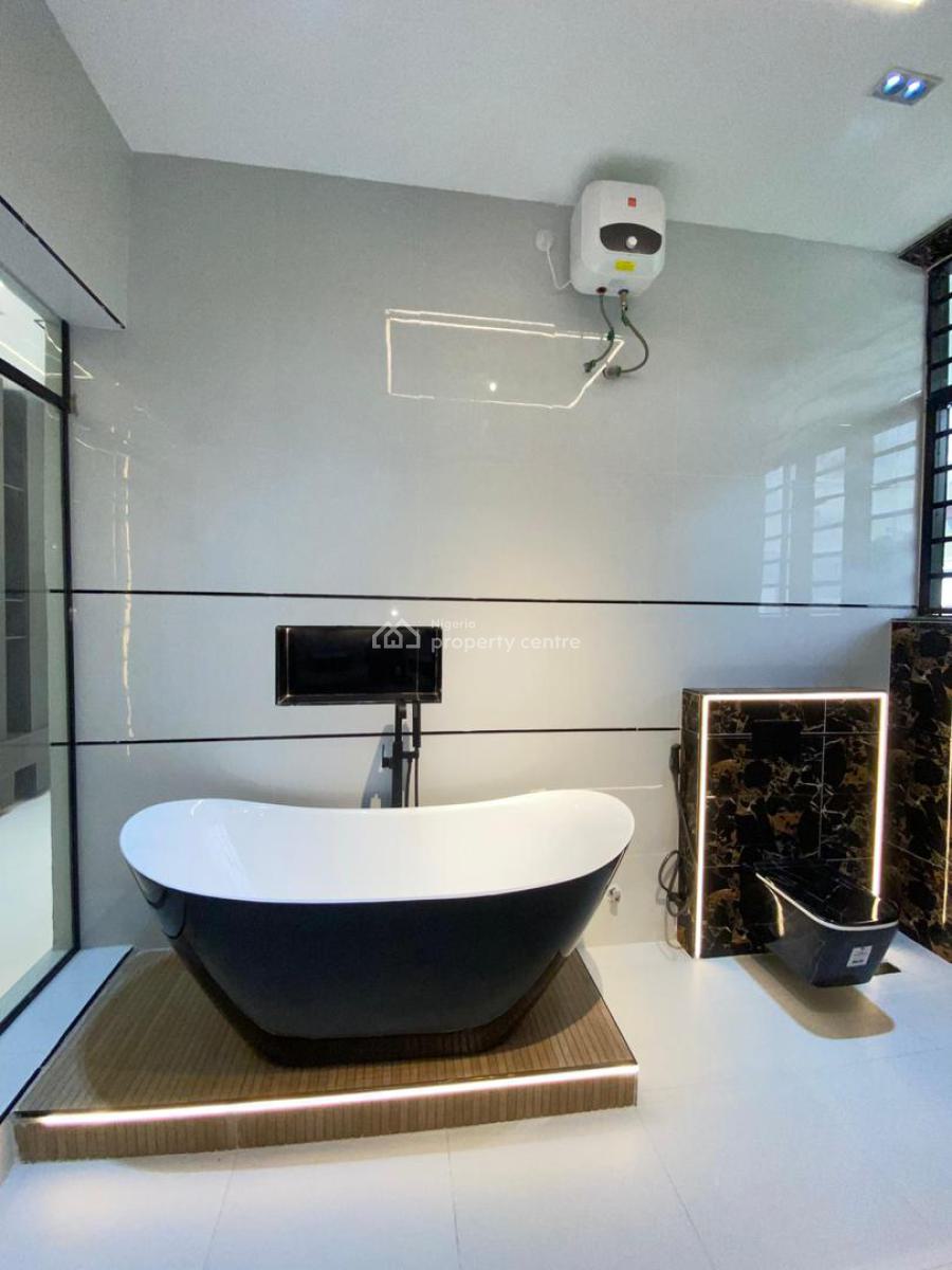 Spacious 5-bedroom Fully Detached Duplex with Boys Quarters, Chevron, Lekki, Lagos, Detached Duplex for Sale