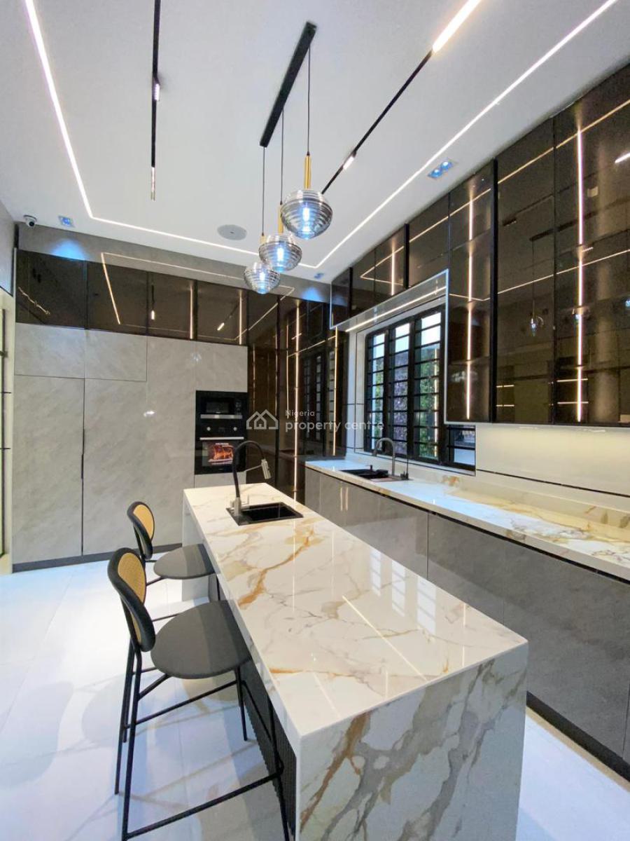 Spacious 5-bedroom Fully Detached Duplex with Boys Quarters, Chevron, Lekki, Lagos, Detached Duplex for Sale