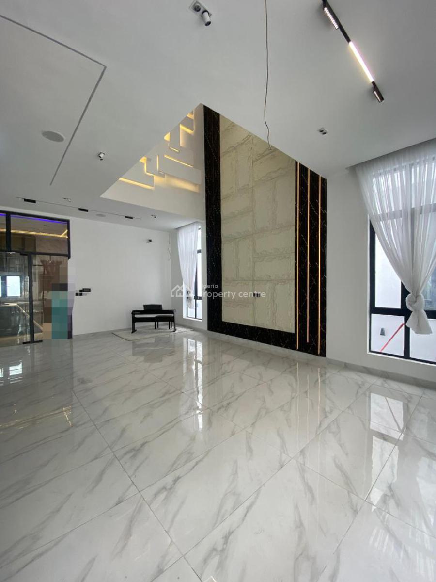 Spacious 5-bedroom Fully Detached Duplex with Boys Quarters, Chevron, Lekki, Lagos, Detached Duplex for Sale