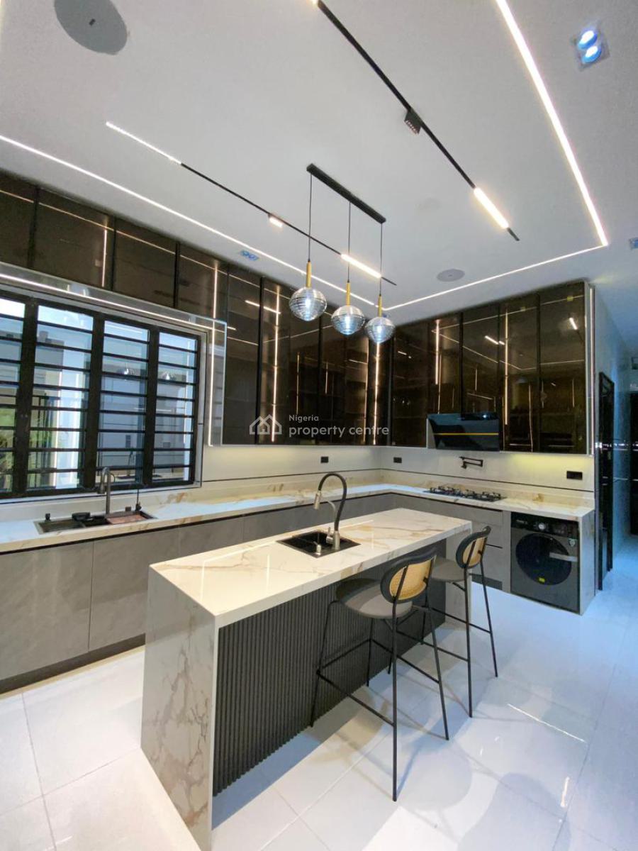 Spacious 5-bedroom Fully Detached Duplex with Boys Quarters, Chevron, Lekki, Lagos, Detached Duplex for Sale