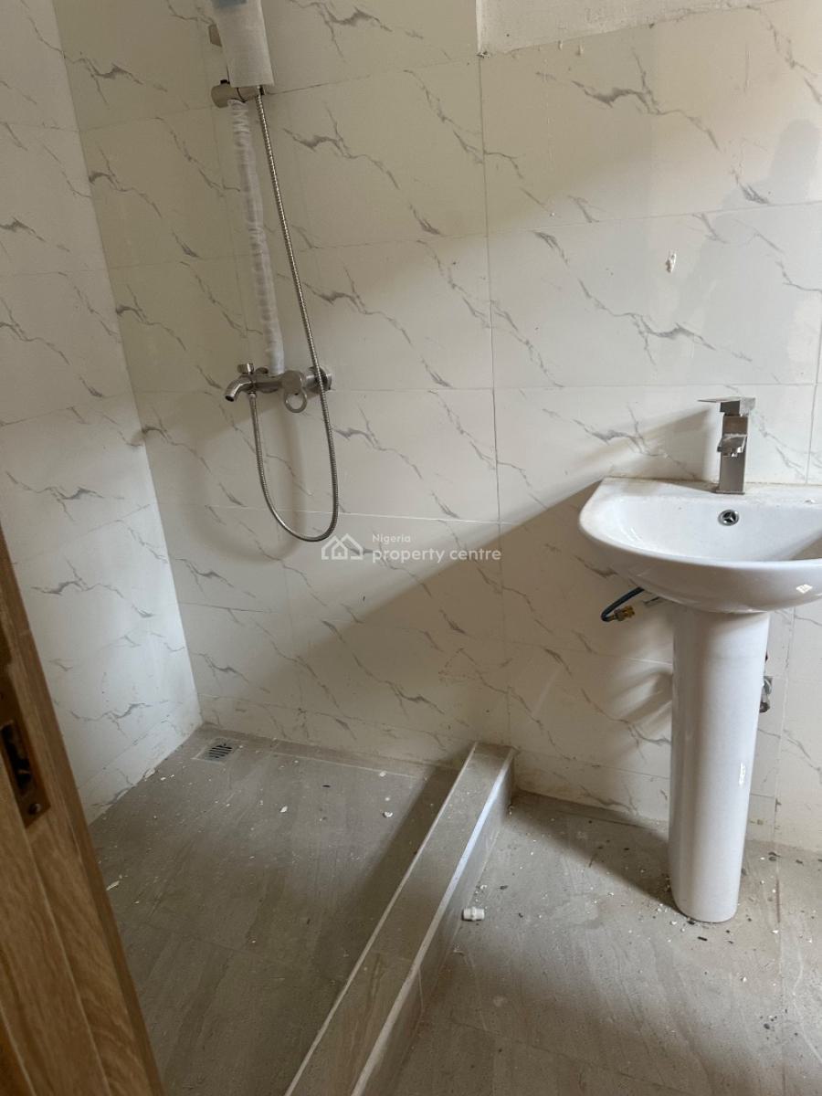 Brand New Two Bedroom, Ilasan, Lekki, Lagos, Flat / Apartment for Rent