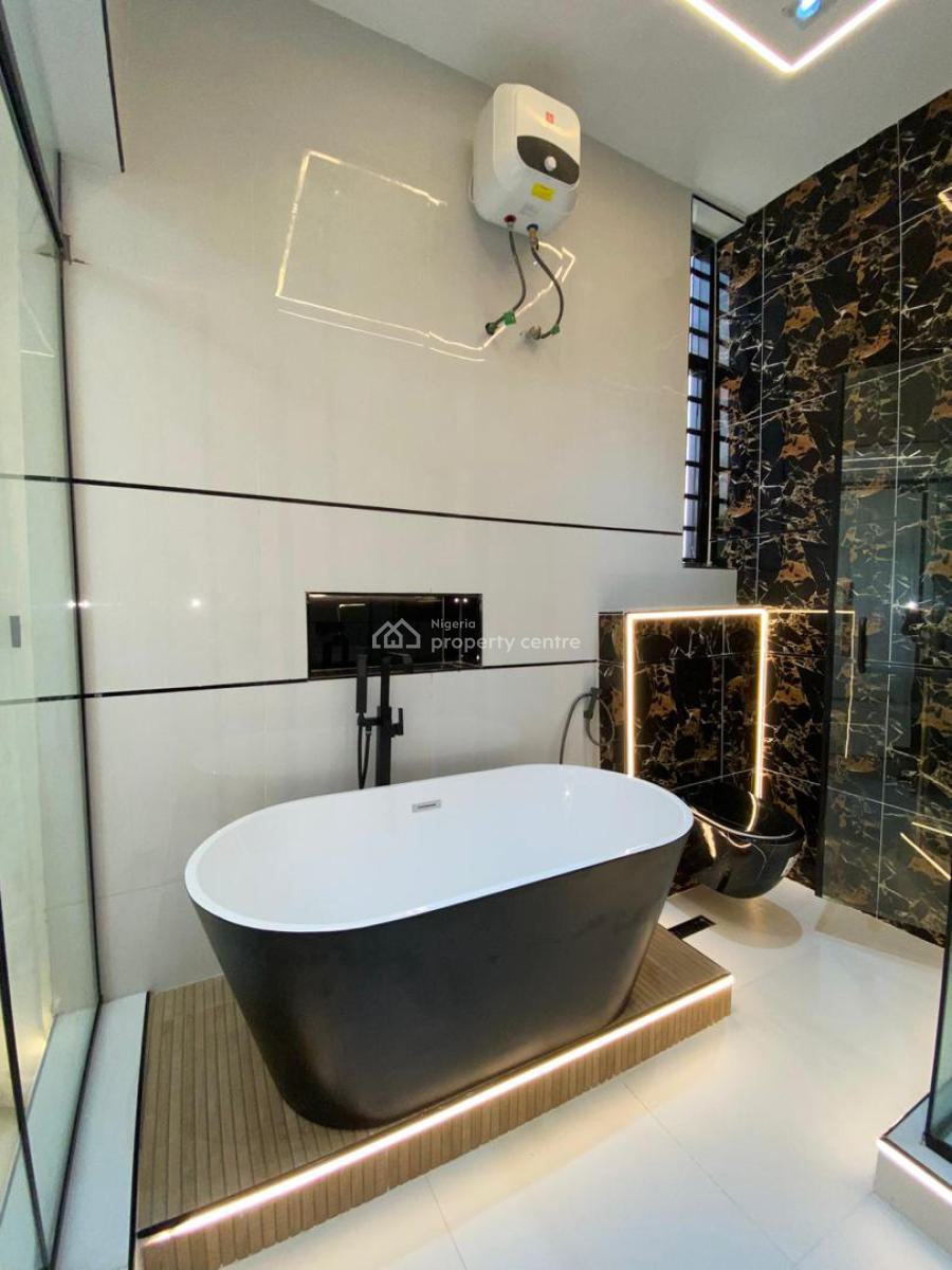 Spacious 5-bedroom Fully Detached Duplex with Boys Quarters, Chevron, Lekki, Lagos, Detached Duplex for Sale