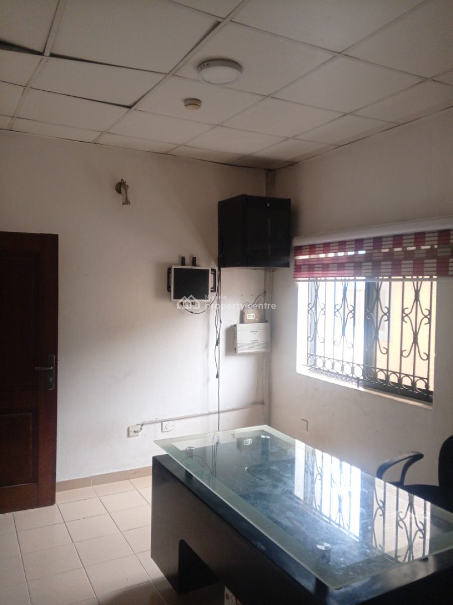 2 Room Office Space, Ikota Villa Estate, Lekki, Lagos, Office Space for Rent