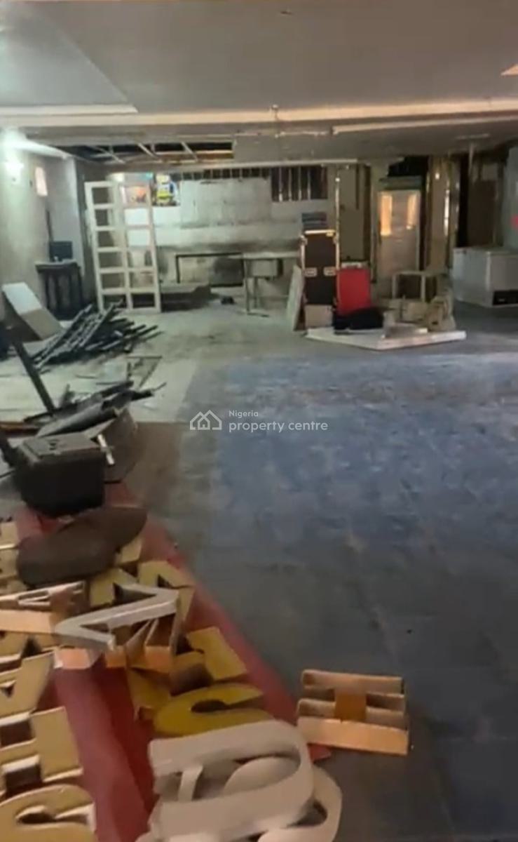 250 Sqm Open Space, Victoria Island (vi), Lagos, Commercial Property for Rent