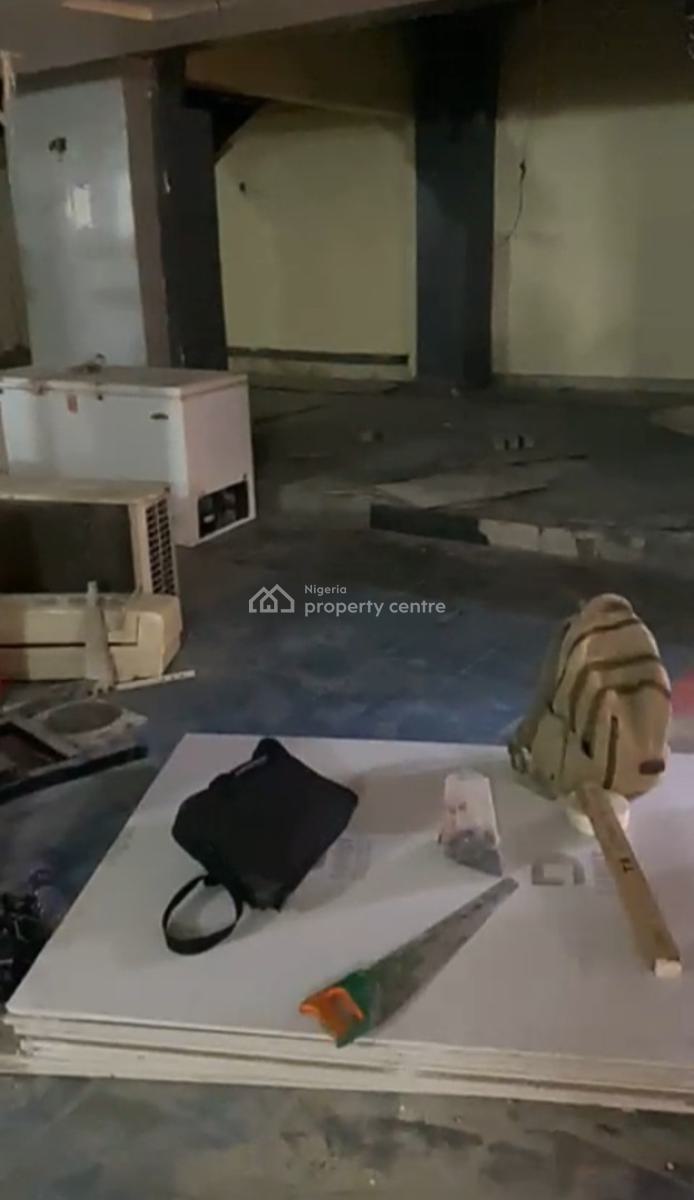 250 Sqm Open Space, Victoria Island (vi), Lagos, Commercial Property for Rent