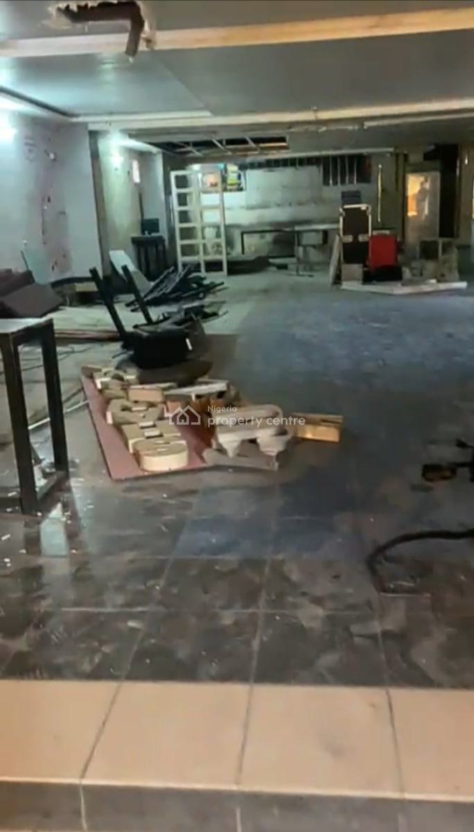 250 Sqm Open Space, Victoria Island (vi), Lagos, Commercial Property for Rent