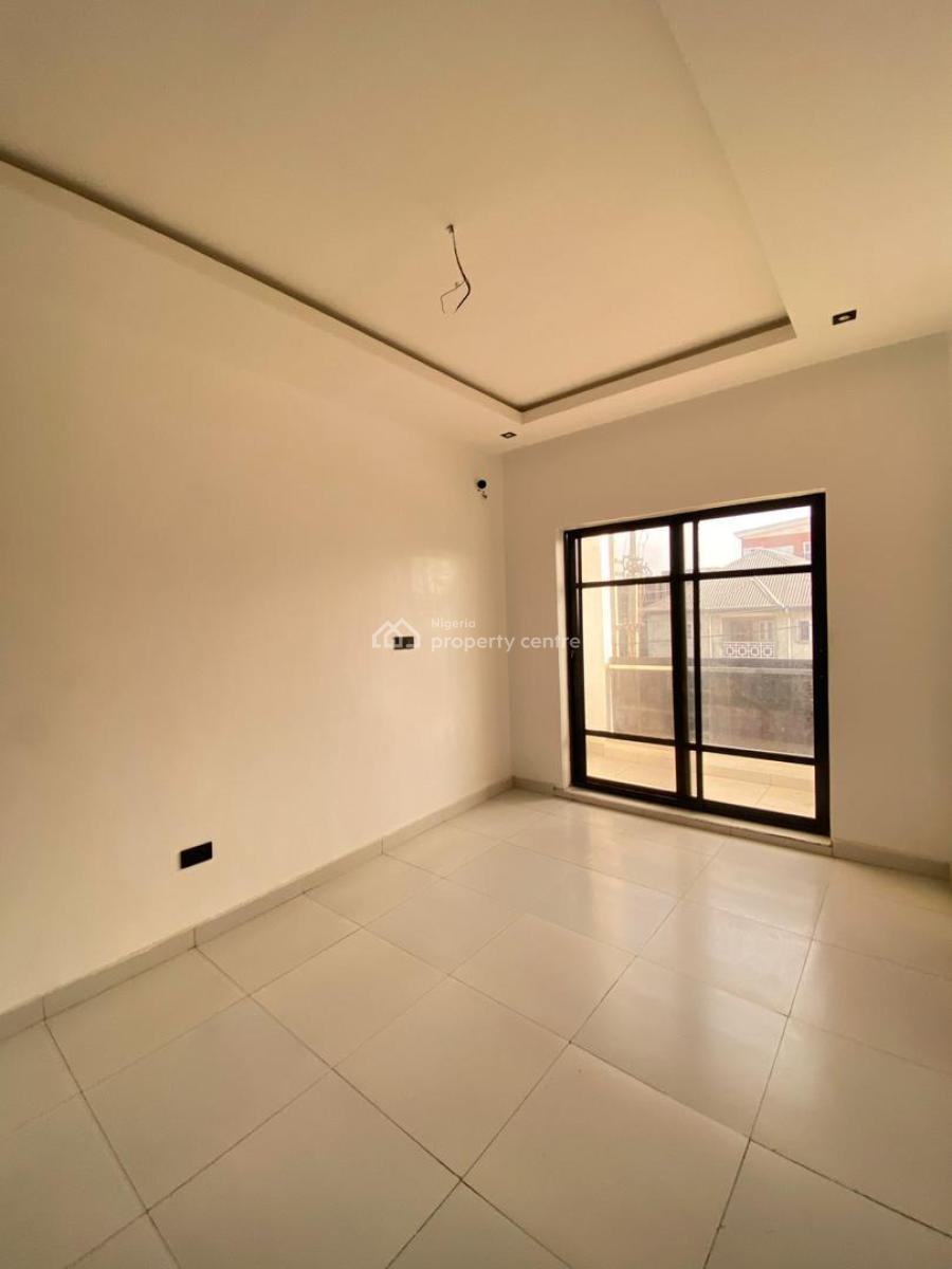 Spacious 2-bedroom Apartment with Access to a Swimming Pool, Ologolo, Lekki, Lagos, Flat / Apartment for Sale