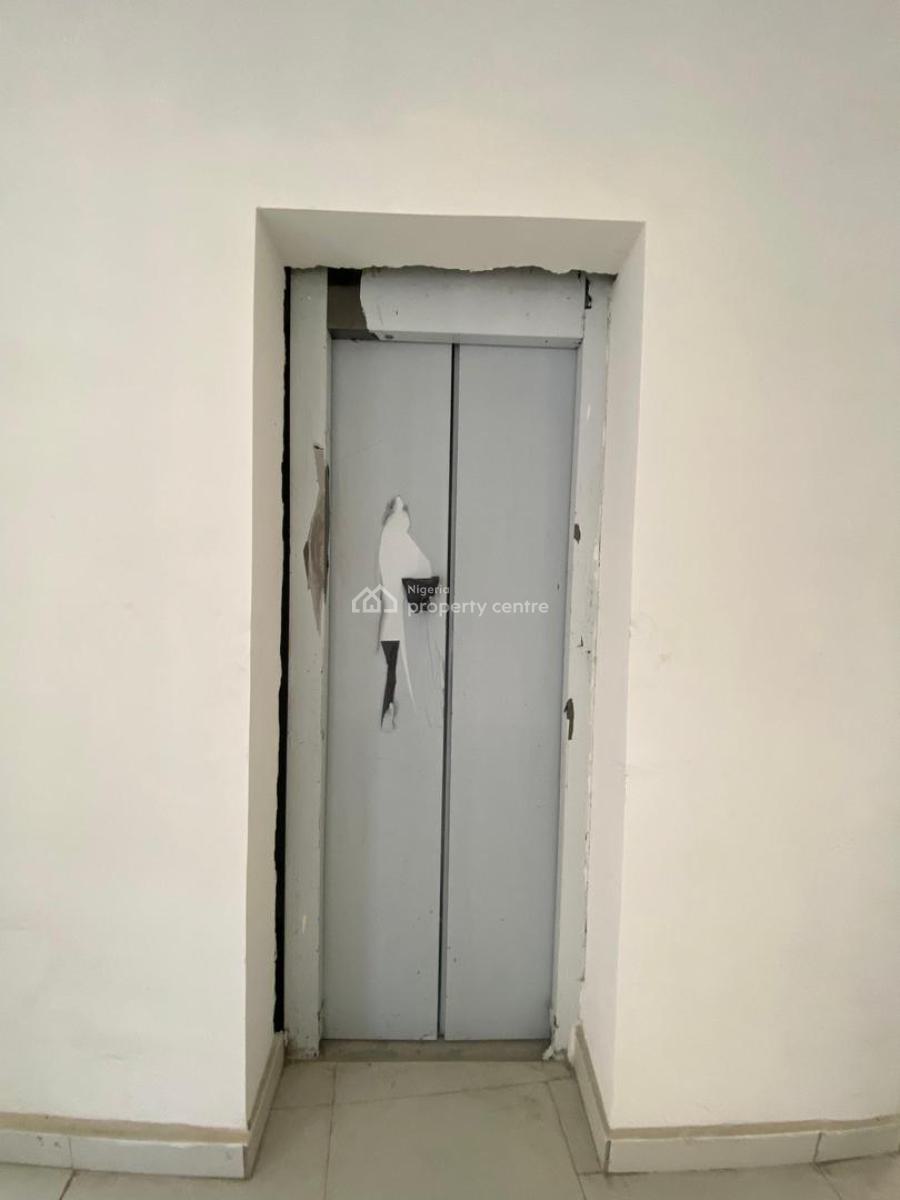 Spacious 2-bedroom Apartment with Access to a Swimming Pool, Ologolo, Lekki, Lagos, Flat / Apartment for Sale