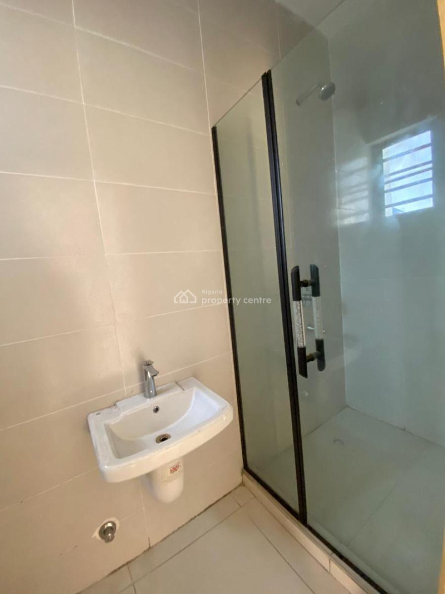 Spacious 2-bedroom Apartment with Access to a Swimming Pool, Ologolo, Lekki, Lagos, Flat / Apartment for Sale