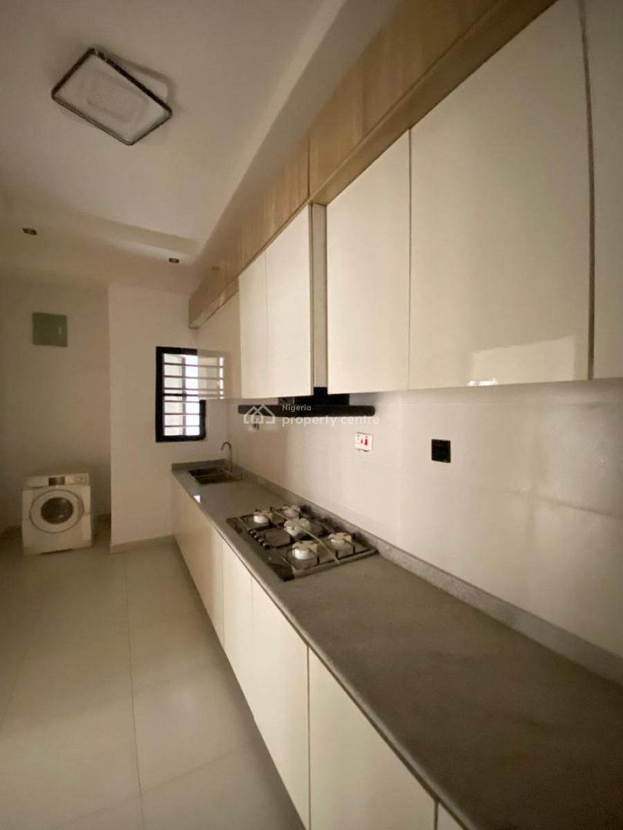 Spacious 2-bedroom Apartment with Access to a Swimming Pool, Ologolo, Lekki, Lagos, Flat / Apartment for Sale