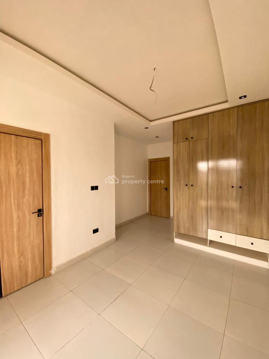 Spacious 2-bedroom Apartment with Access to a Swimming Pool, Ologolo, Lekki, Lagos, Flat / Apartment for Sale