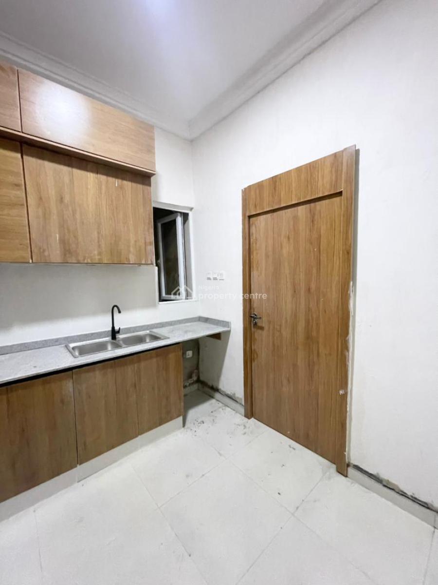 Luxurious 3 Bedroom Apartments with Excellent Facilities, Osapa, Lekki, Lagos, Flat / Apartment for Sale