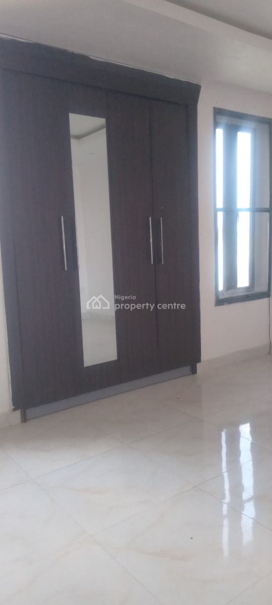 Now Available, Mobil Road, Ilaje, Ajah, Lagos, Flat / Apartment for Rent