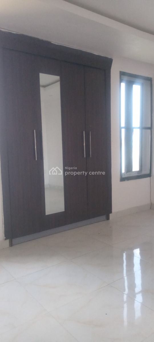 Now Available, Mobil Road, Ilaje, Ajah, Lagos, Flat / Apartment for Rent