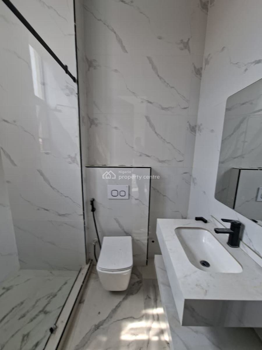 Luxury New 3 Bedroom Flat 1st Floor, Lekki Phase 1, Lekki, Lagos, Flat / Apartment for Rent