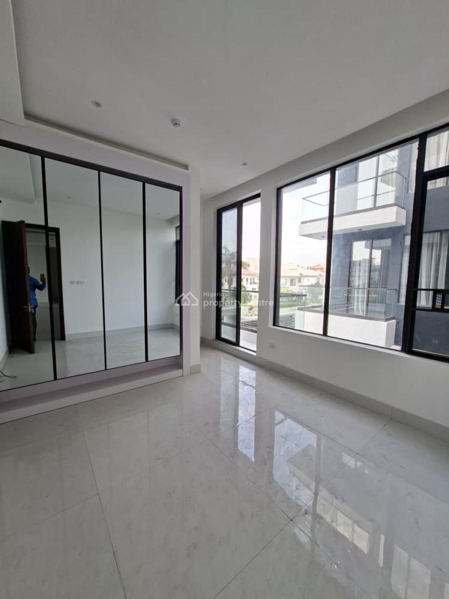Luxury New 3 Bedroom Flat 1st Floor, Lekki Phase 1, Lekki, Lagos, Flat / Apartment for Rent