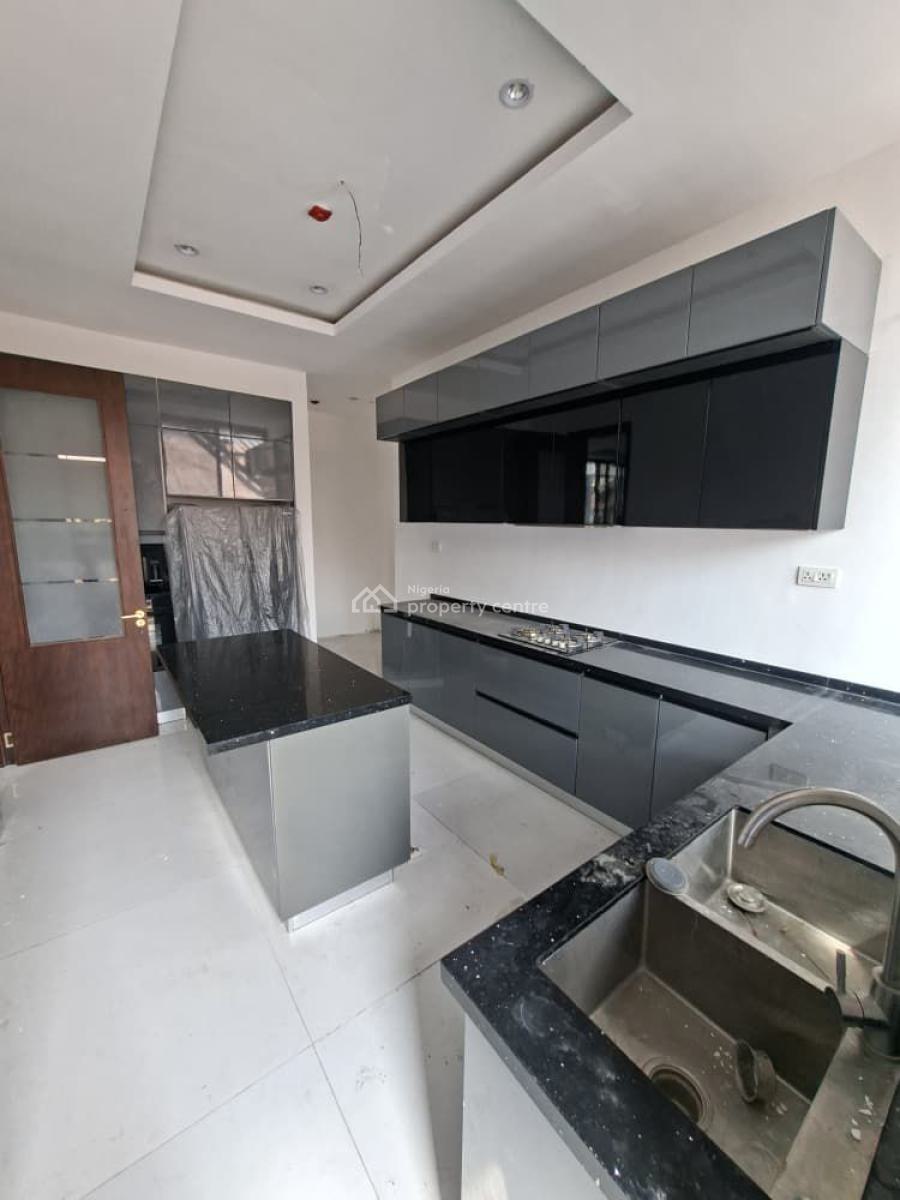 Luxury New 3 Bedroom Flat 1st Floor, Lekki Phase 1, Lekki, Lagos, Flat / Apartment for Rent