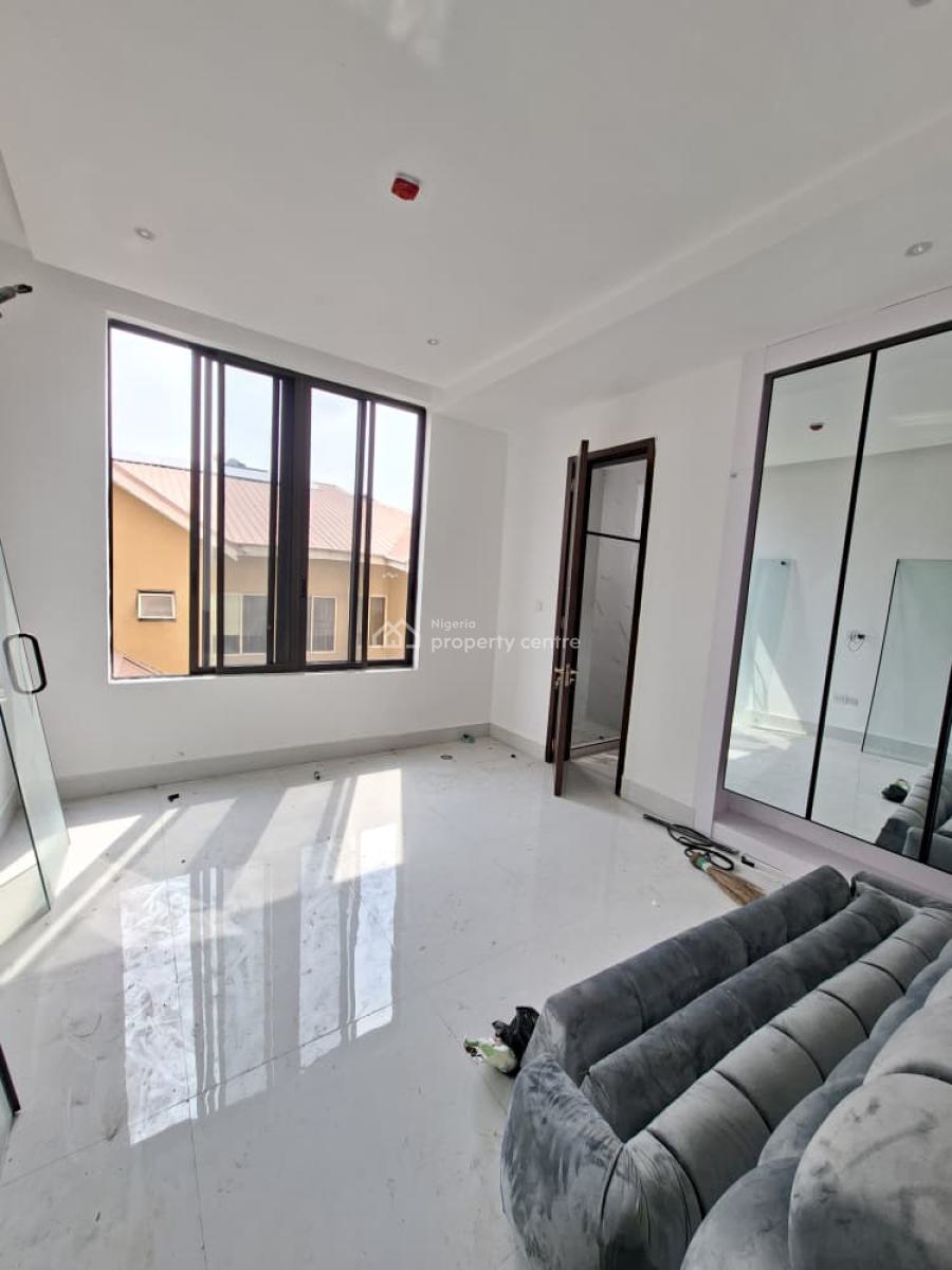 Luxury New 3 Bedroom Flat 1st Floor, Lekki Phase 1, Lekki, Lagos, Flat / Apartment for Rent