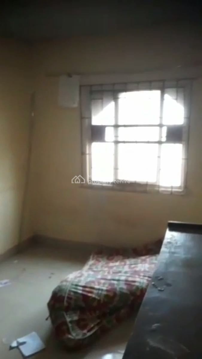 Neatly Used 2 Bedroom Apartment (upstairs), Off Jonathan Coker Road, New Oko-oba, Agege, Lagos, Flat / Apartment for Rent