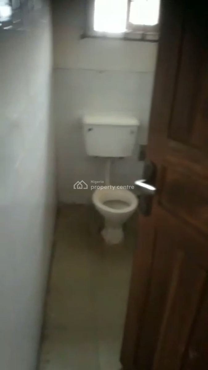 Neatly Used 2 Bedroom Apartment (upstairs), Off Jonathan Coker Road, New Oko-oba, Agege, Lagos, Flat / Apartment for Rent