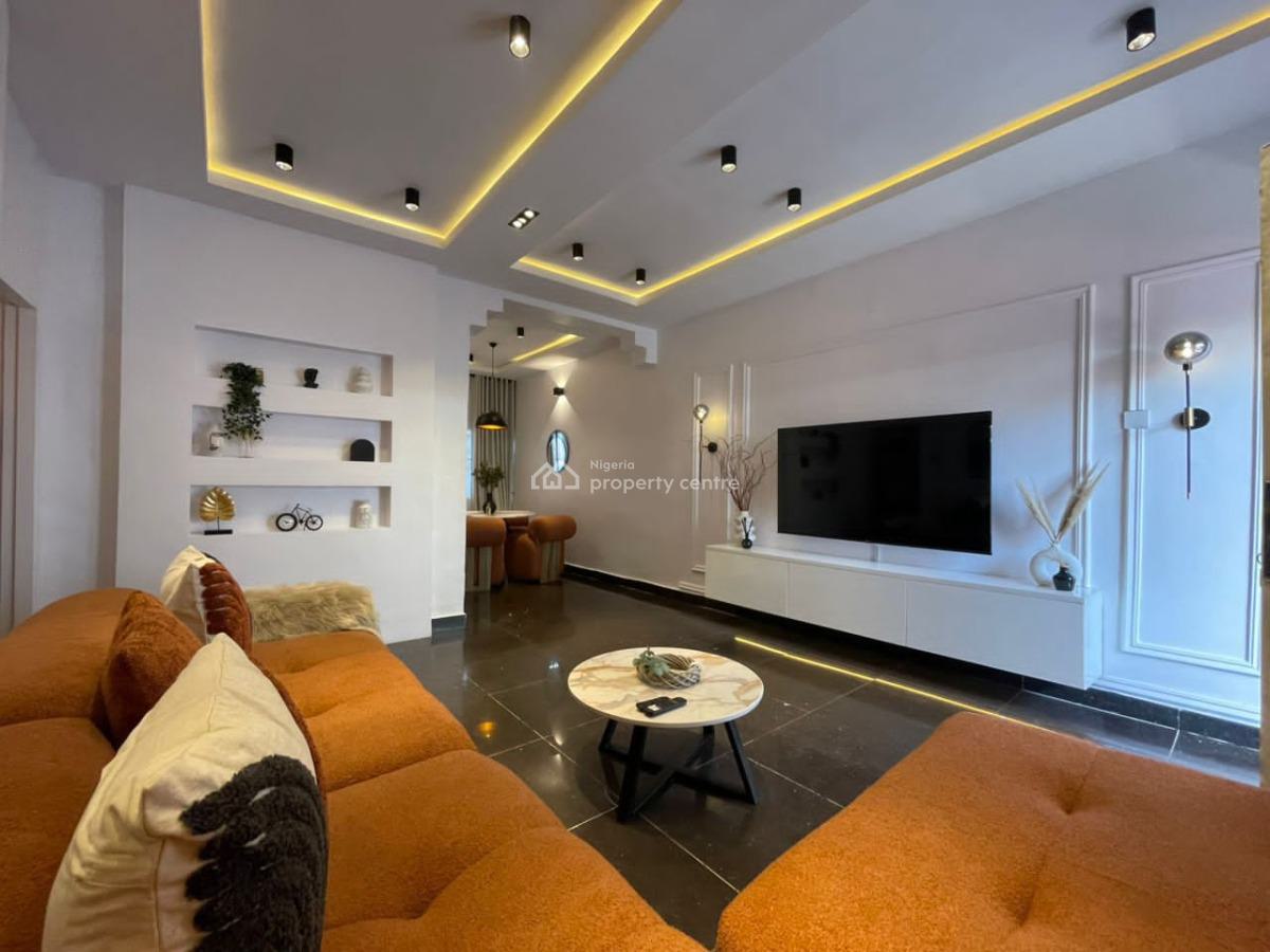 Exquisite 3 Bedroom Apartment, Ago, Isolo, Lagos, Flat / Apartment Short Let