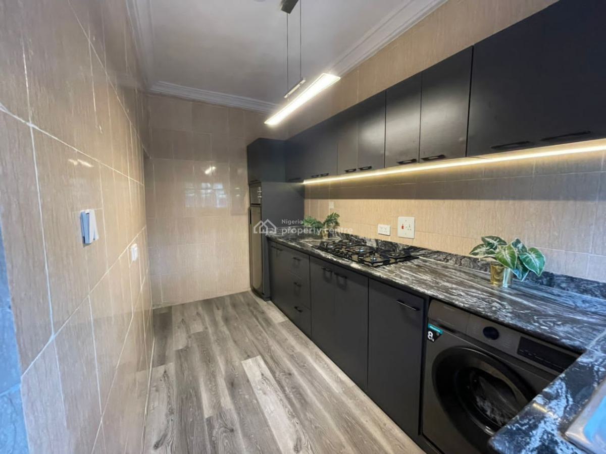 Exquisite 3 Bedroom Apartment, Ago, Isolo, Lagos, Flat / Apartment Short Let
