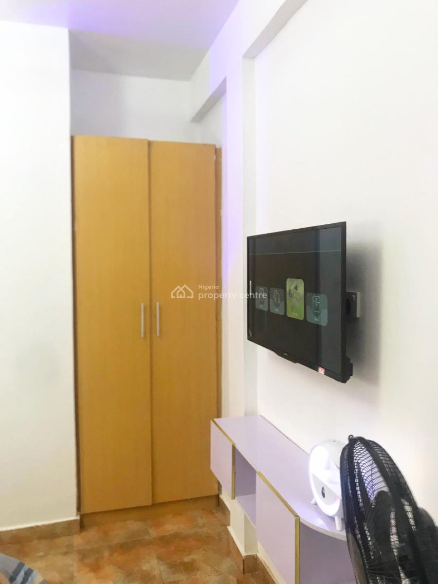 One Bedroom Apartment with Swimming Pool, Osapa London, Osapa, Lekki, Lagos, Mini Flat (room and Parlour) Short Let