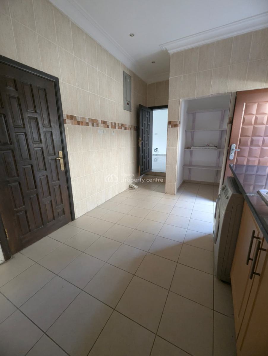 3-bedroom Unfurnished Apartment, Omorinre Johnson, Lekki Phase 1, Lekki, Lagos, Flat / Apartment for Rent