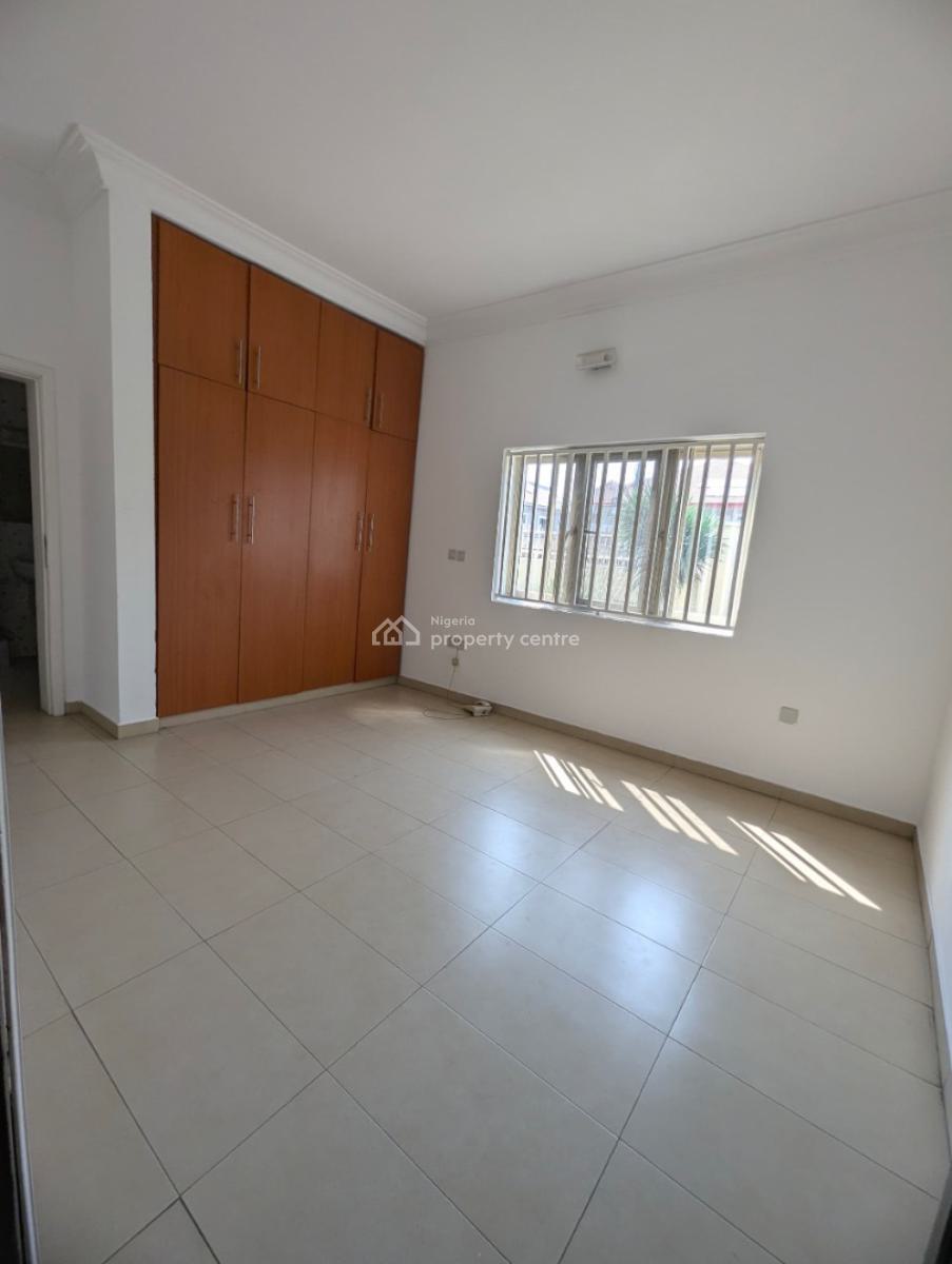 3-bedroom Unfurnished Apartment, Omorinre Johnson, Lekki Phase 1, Lekki, Lagos, Flat / Apartment for Rent