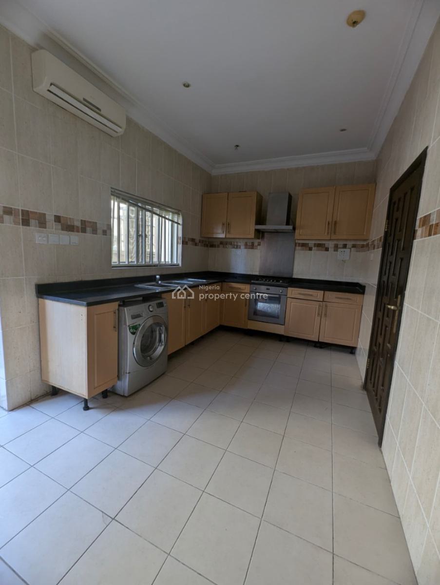 3-bedroom Unfurnished Apartment, Omorinre Johnson, Lekki Phase 1, Lekki, Lagos, Flat / Apartment for Rent