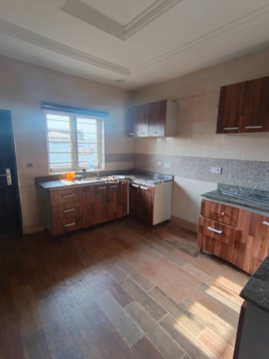 Well Built 3 Bedroom Apartment, Ikeja Gra, Ikeja, Lagos, Flat / Apartment for Rent