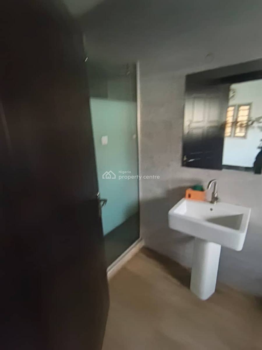 Well Built 3 Bedroom Apartment, Ikeja Gra, Ikeja, Lagos, Flat / Apartment for Rent