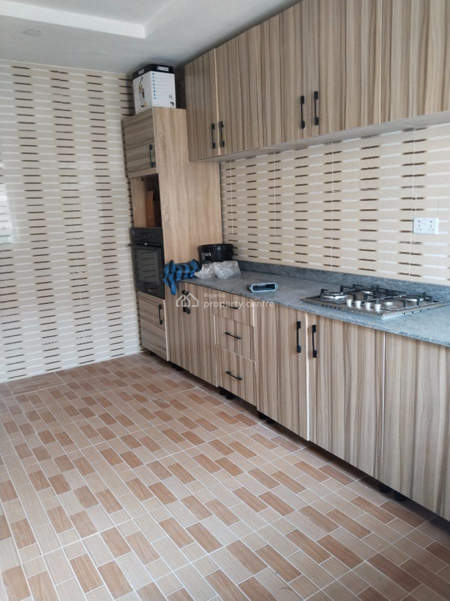 Luxury 3 Bedroom Flat, Off Hon. Ajayi Alaba Street, By Salem Bustop, Ilasan, Lekki, Lagos, Flat / Apartment for Rent