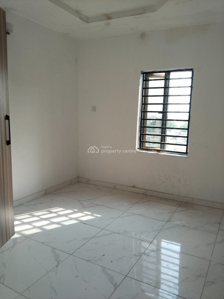 Luxury 3 Bedroom Flat, Off Hon. Ajayi Alaba Street, By Salem Bustop, Ilasan, Lekki, Lagos, Flat / Apartment for Rent