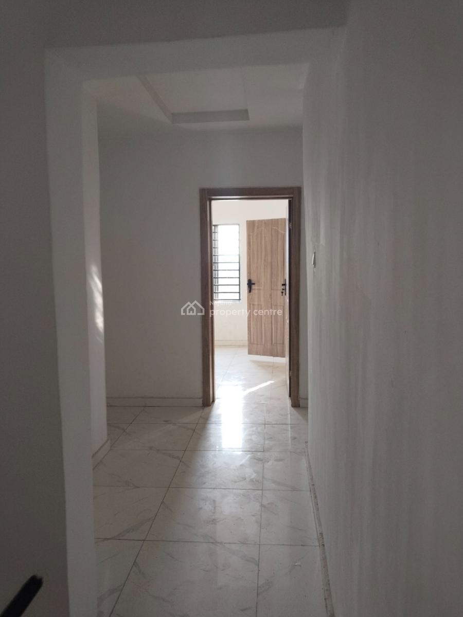 Luxury 3 Bedroom Flat, Off Hon. Ajayi Alaba Street, By Salem Bustop, Ilasan, Lekki, Lagos, Flat / Apartment for Rent