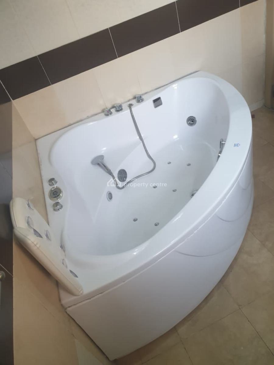 Self Compound 3 Bedroom Flat with All Room Ensuite, Gra Phase 2, Magodo, Lagos, Flat / Apartment for Rent