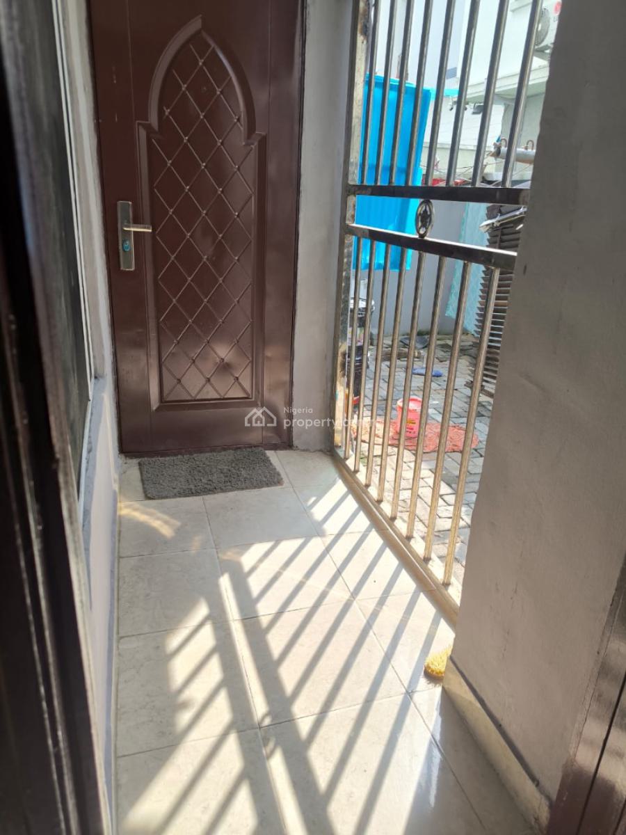 Fully Serviced and Luxury Single Bedroom Self Contained Apartment, Spring Fields Estate, Orchid Road, Lekki Expressway, Lekki, Lagos, Self Contain (single Rooms) for Rent