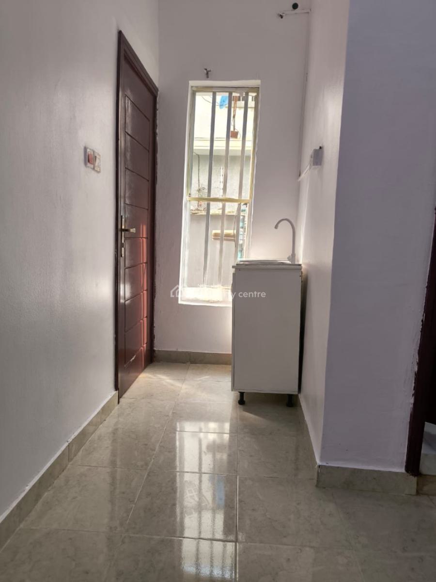 Fully Serviced and Luxury Single Bedroom Self Contained Apartment, Spring Fields Estate, Orchid Road, Lekki Expressway, Lekki, Lagos, Self Contain (single Rooms) for Rent